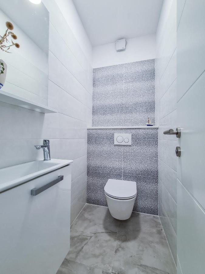 Apartments Lovic Lokva Rogoznica Exterior foto