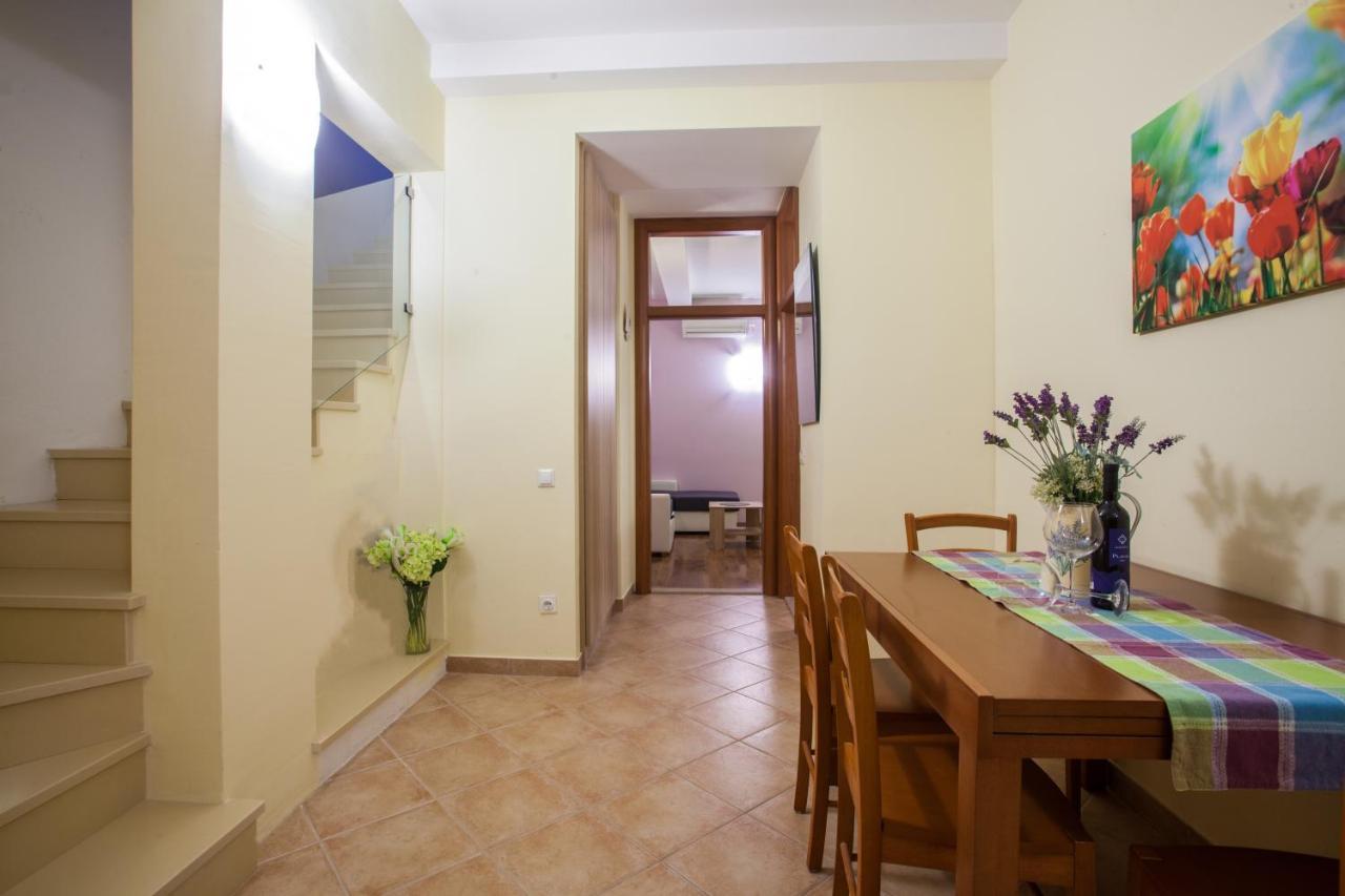 Apartments Lovic Lokva Rogoznica Exterior foto