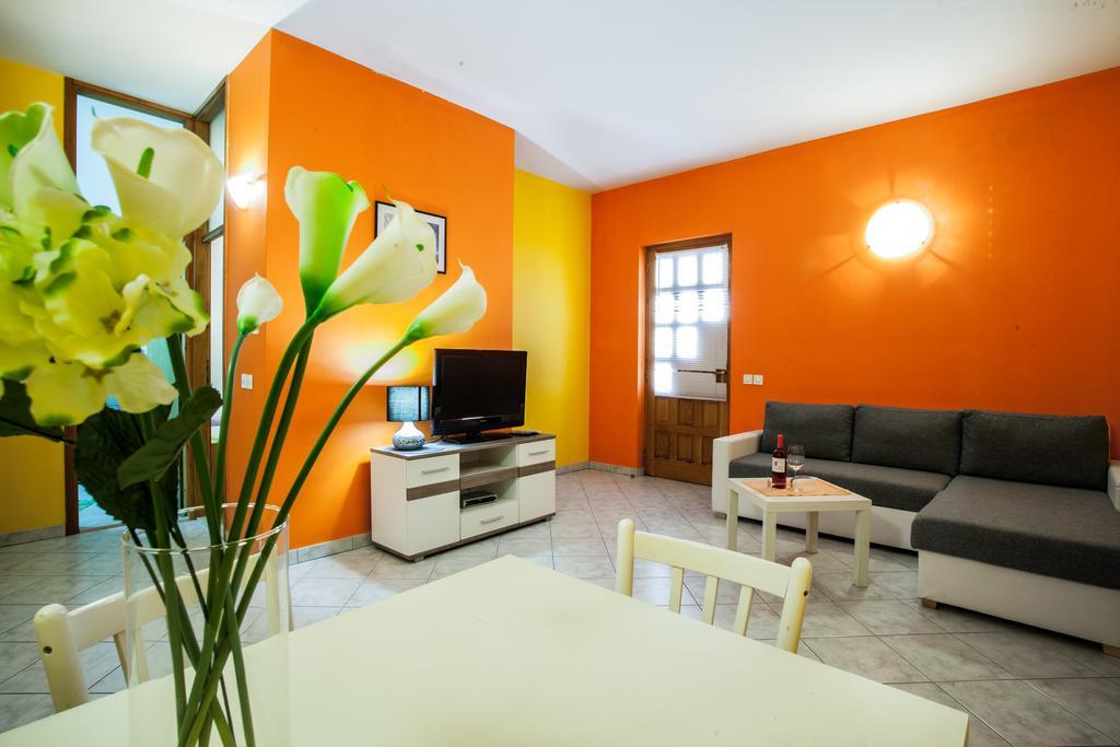 Apartments Lovic Lokva Rogoznica Exterior foto