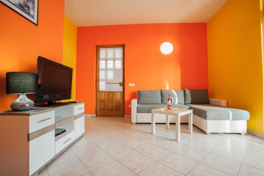 Apartments Lovic Lokva Rogoznica Exterior foto