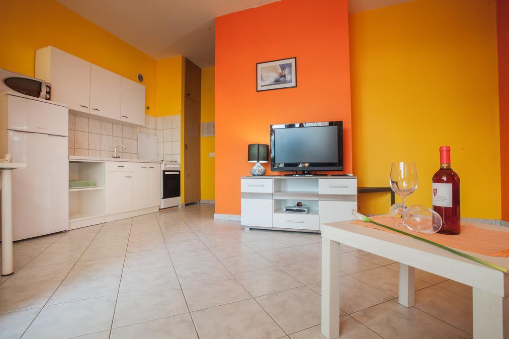 Apartments Lovic Lokva Rogoznica Exterior foto