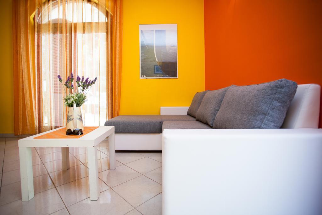 Apartments Lovic Lokva Rogoznica Zimmer foto